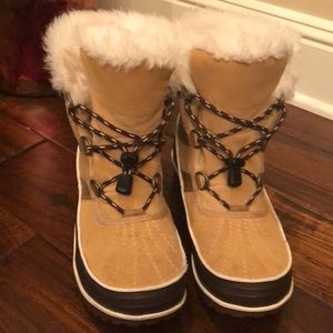 EUC Sorel Tivoli Boots Size 5
